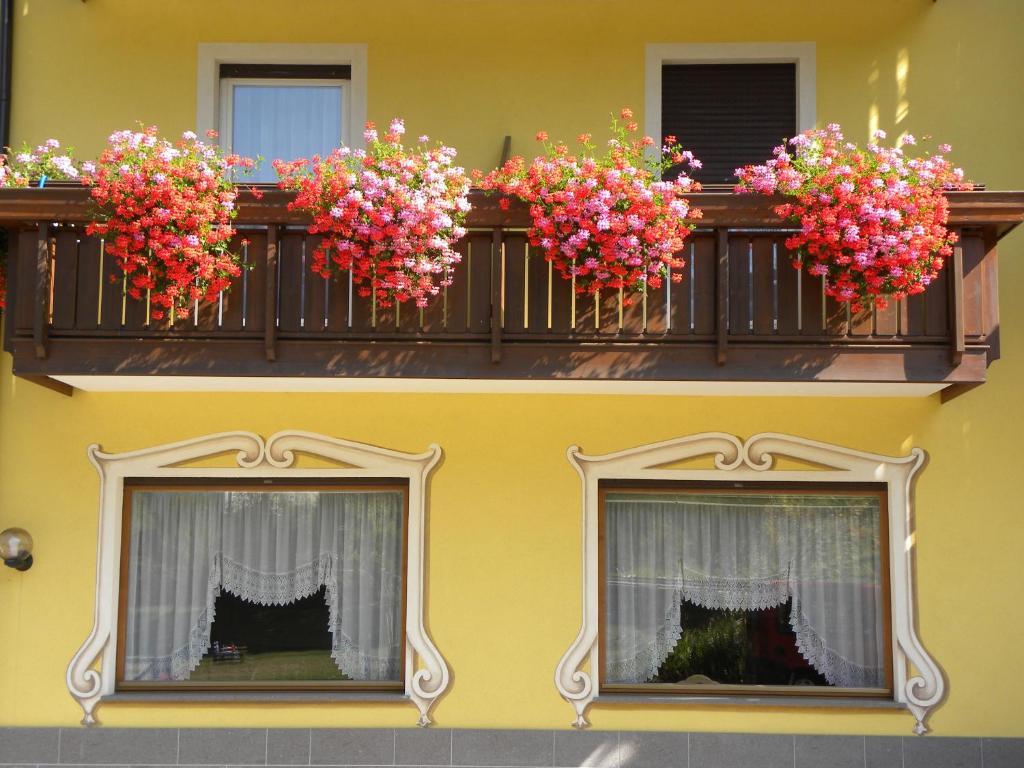 Hotel Miramonti Bedollo Quarto foto